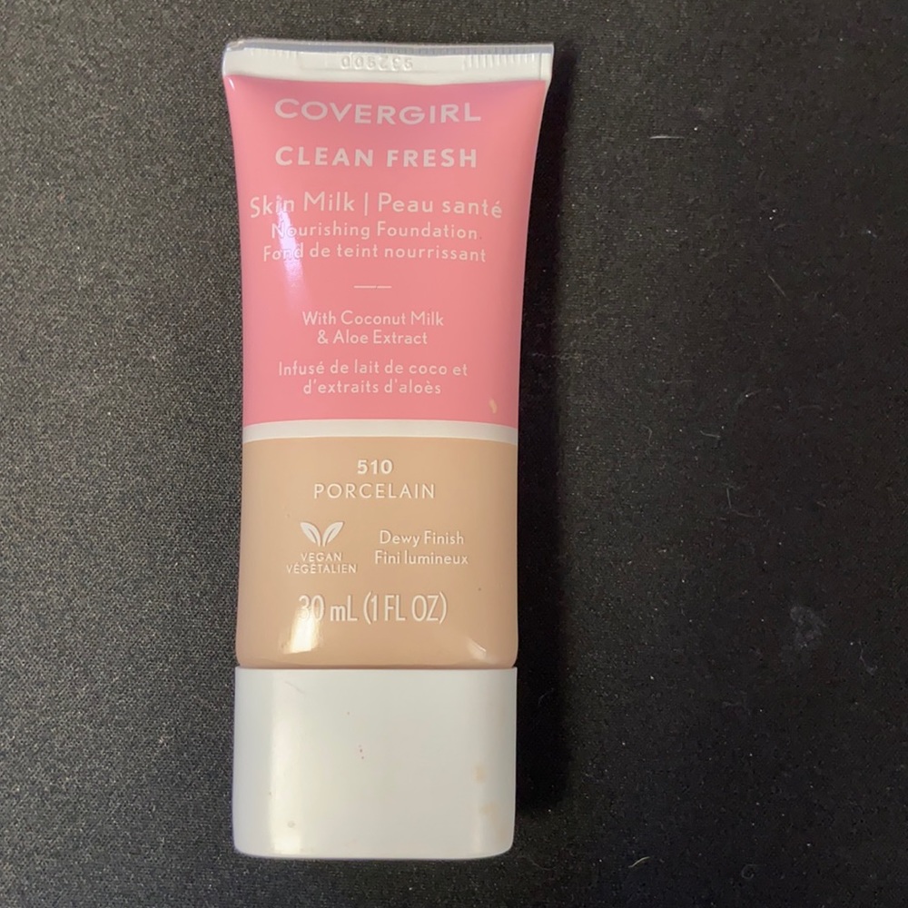 Covergirl Clean Fresh Skin Milk
